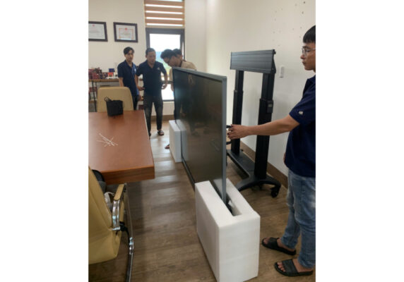 Tại sao nên mua Màn hình tương tác Luxvision tại LEDVITA?
