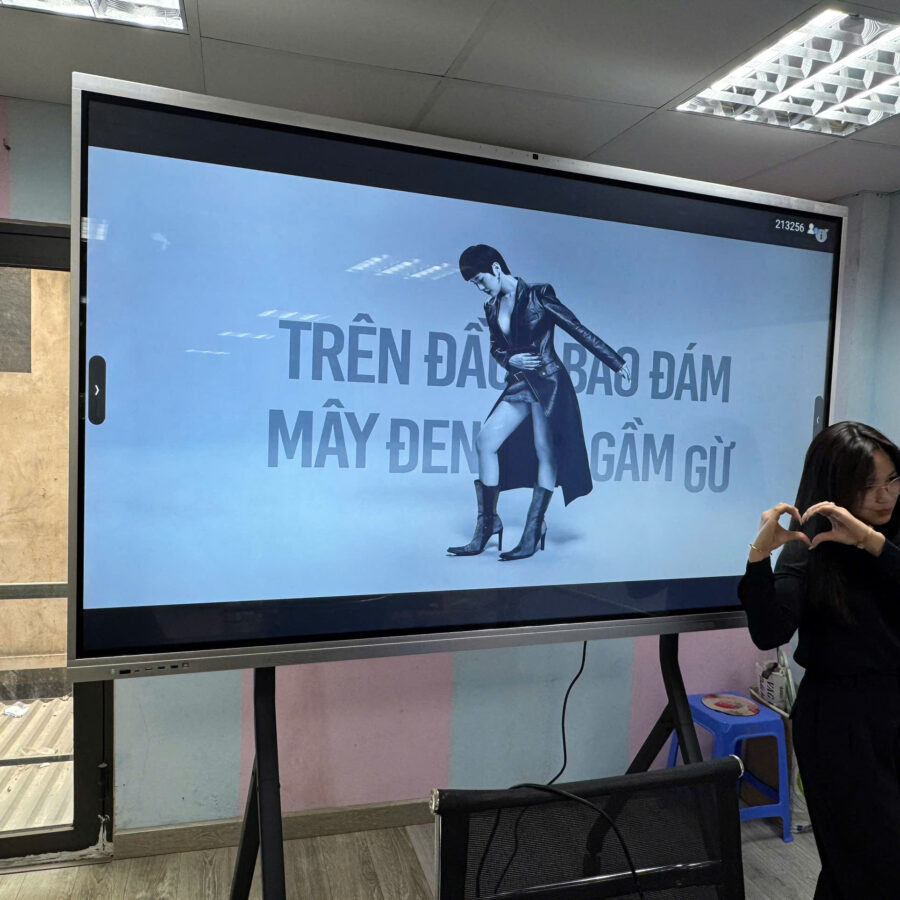 Màn hình tương tác 98 inch [Chính hãng Lux Vision]