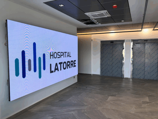 Thi công lắp đặt màn hình LED bệnh viện: Hệ thống thông tin nội viện & yêu cầu EMC, độ sáng dịu mắt