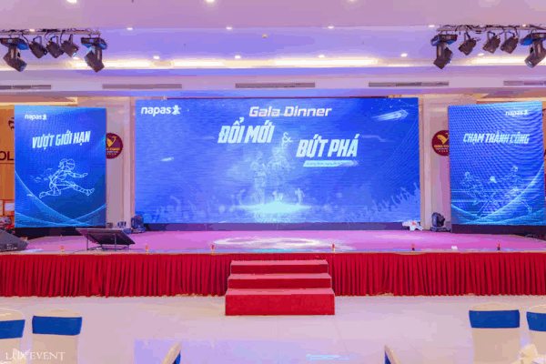 Báo giá màn hình LED sân khấu: Độ phân giải, module & ước tính chi phí sự kiện