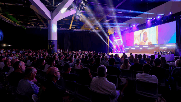 Giá màn hình LED sự kiện: Thuê ngắn hạn vs đầu tư dài hạn — chọn phương án tối ưu