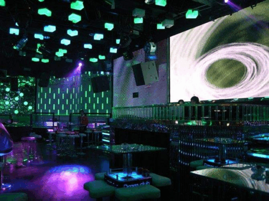 bảng giá màn hình LED quán bar