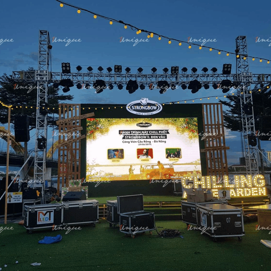 Màn hình LED P4 ngoài trời: Độ sáng ≥5.000 nit & 5 ứng dụng quảng cáo ngoài trời hấp dẫn