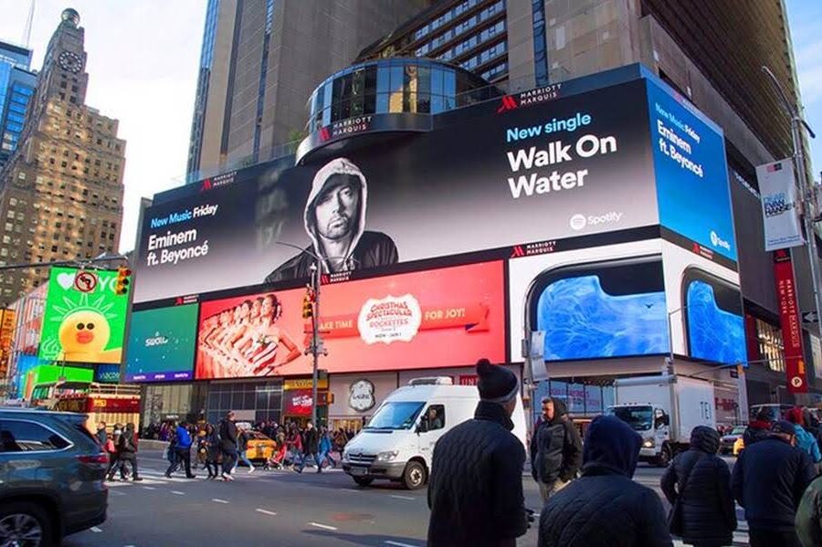 Màn hình LED P2 ngoài trời: Độ sáng ≥5.000 nit & 5 ứng dụng quảng cáo hấp dẫn