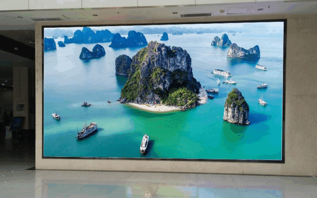 Thi công màn hình LED P4 trong nhà: Quy trình lắp đặt chuẩn, căn phẳng module & kế hoạch bảo trì lâu dài