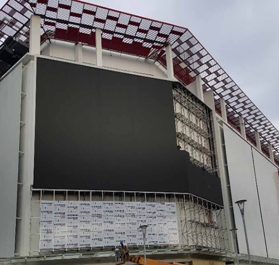 Module LED P2 ngoài trời: Cấu tạo bền vững, hiển thị sắc nét & hướng dẫn lắp đặt billboard đúng chuẩn